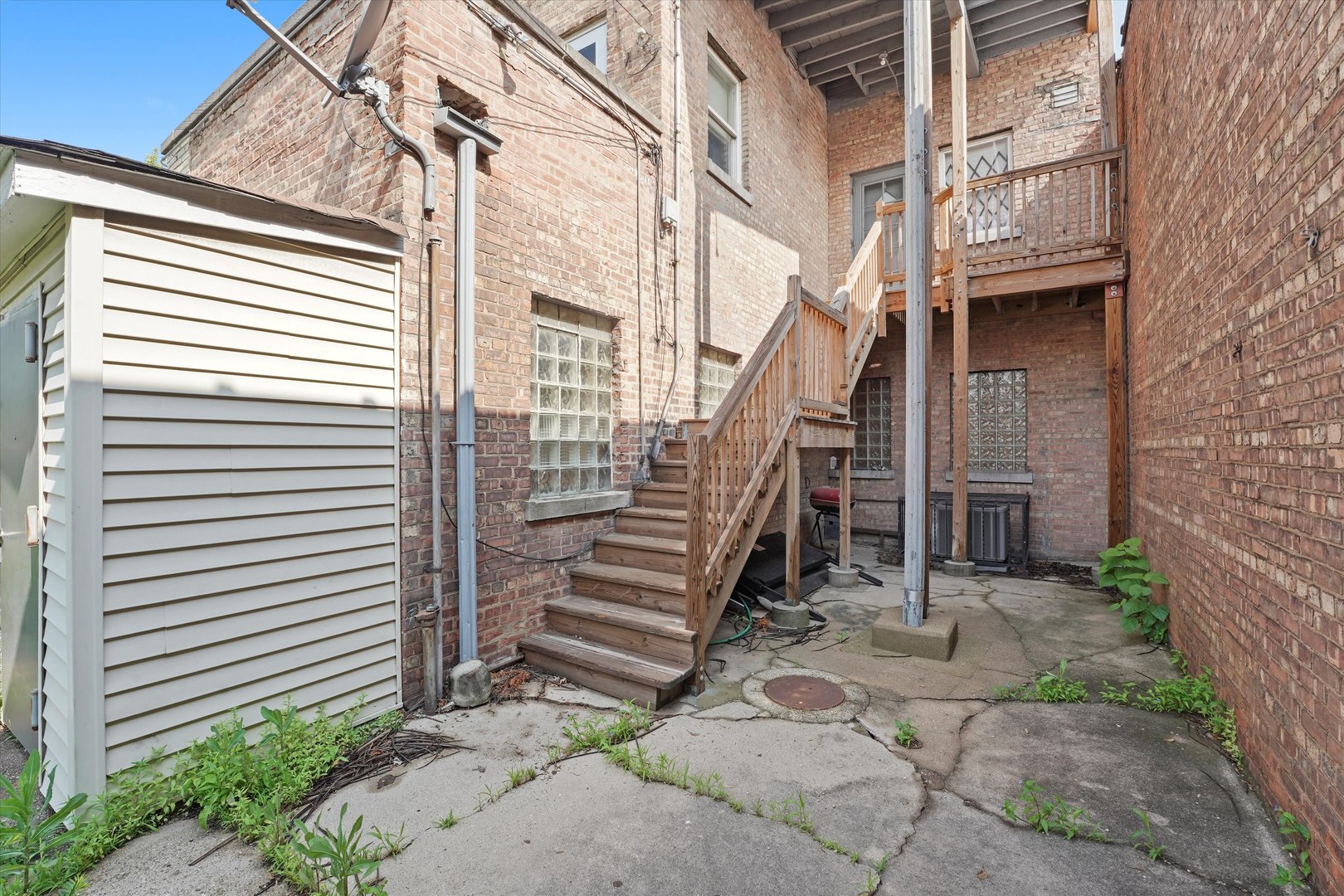 1025 W 79th Street Property Photo 19