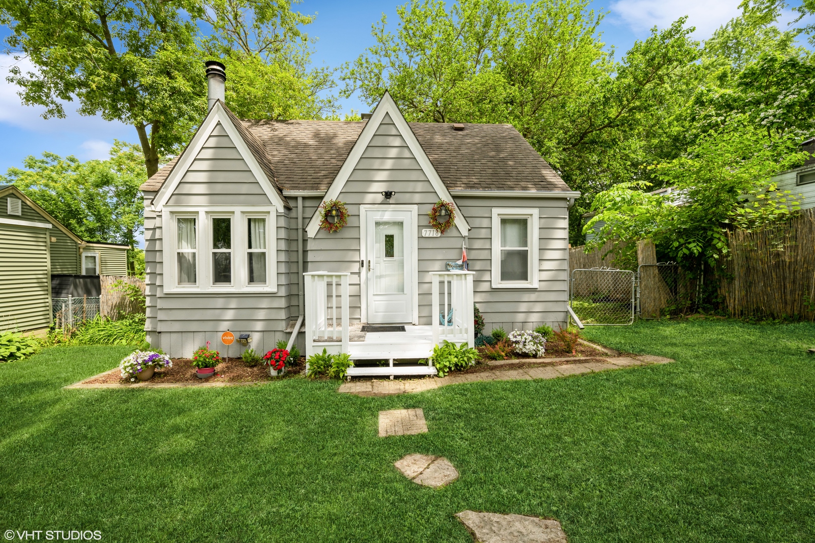 7718 Beach Road Property Photo 1