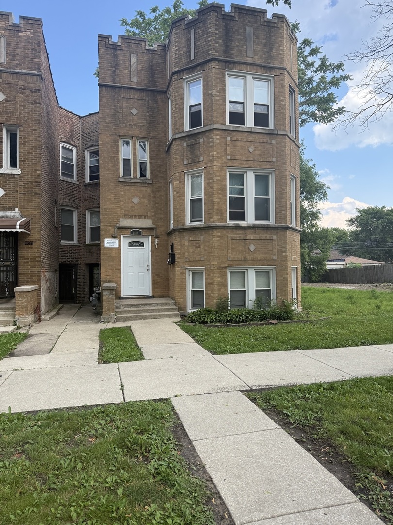 8039 S Marquette Avenue Property Photo 1