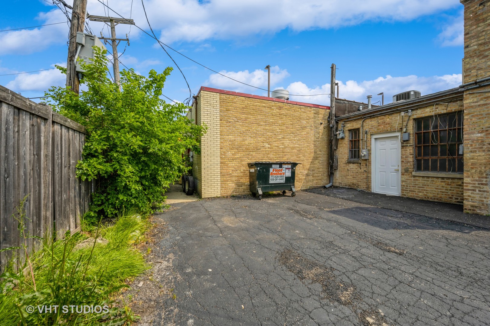 6712 N Crawford Avenue Property Photo 19