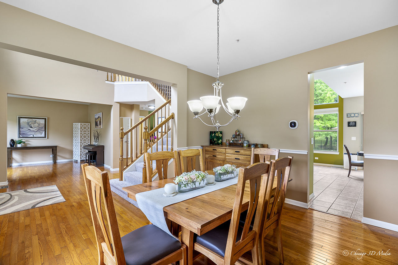 1387 Essex Drive Property Photo 4