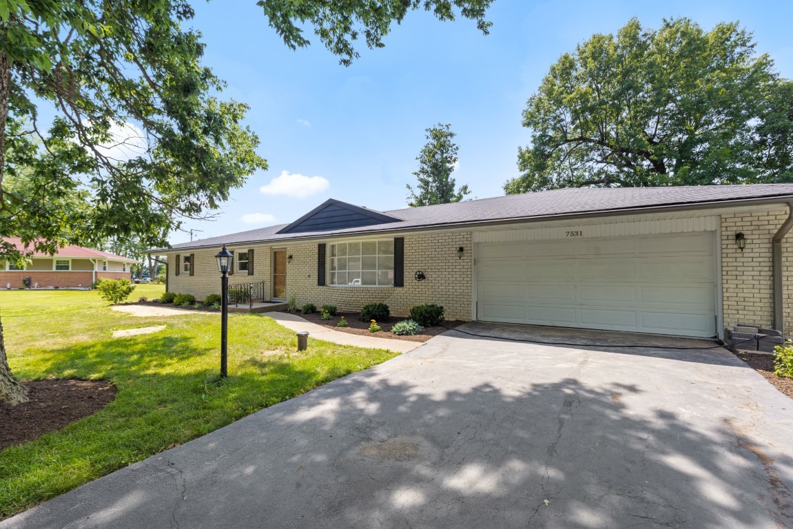 7531 Larwinn Court Property Photo 1
