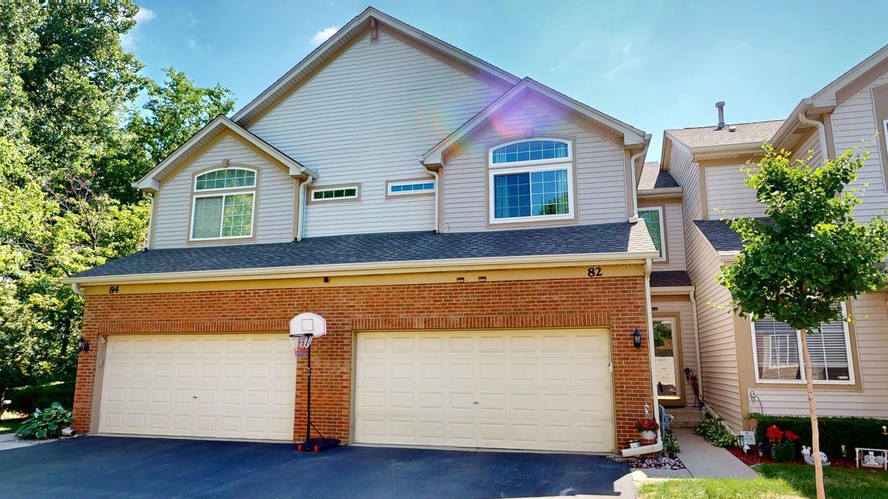 82 Southwicke Drive D Property Photo 1