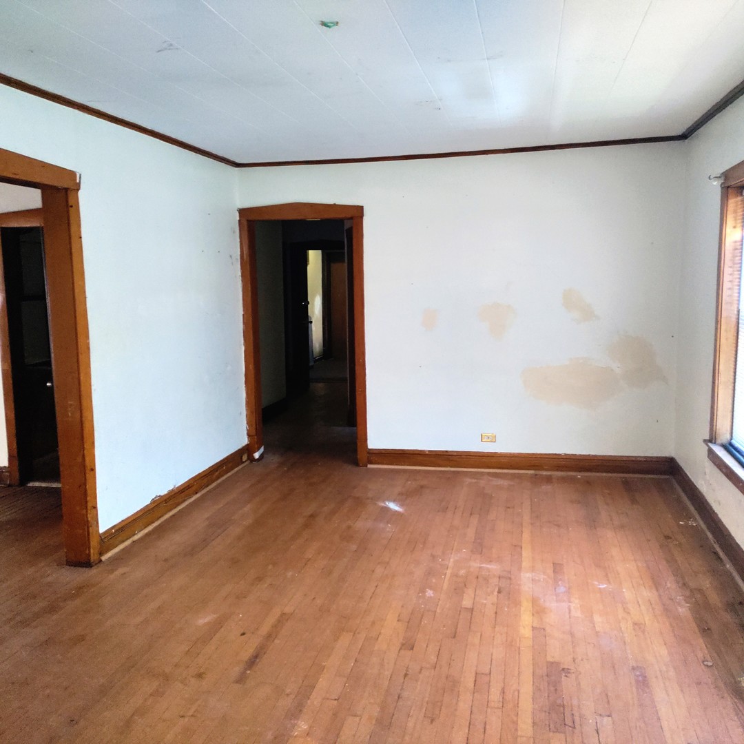 5131 W Fulton Street Property Photo 6