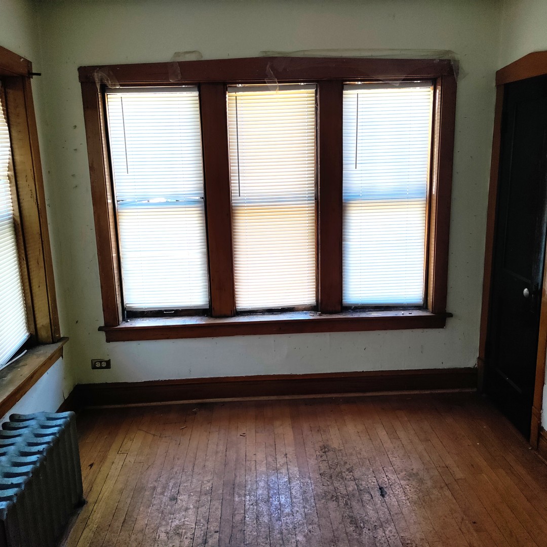 5131 W Fulton Street Property Photo 8