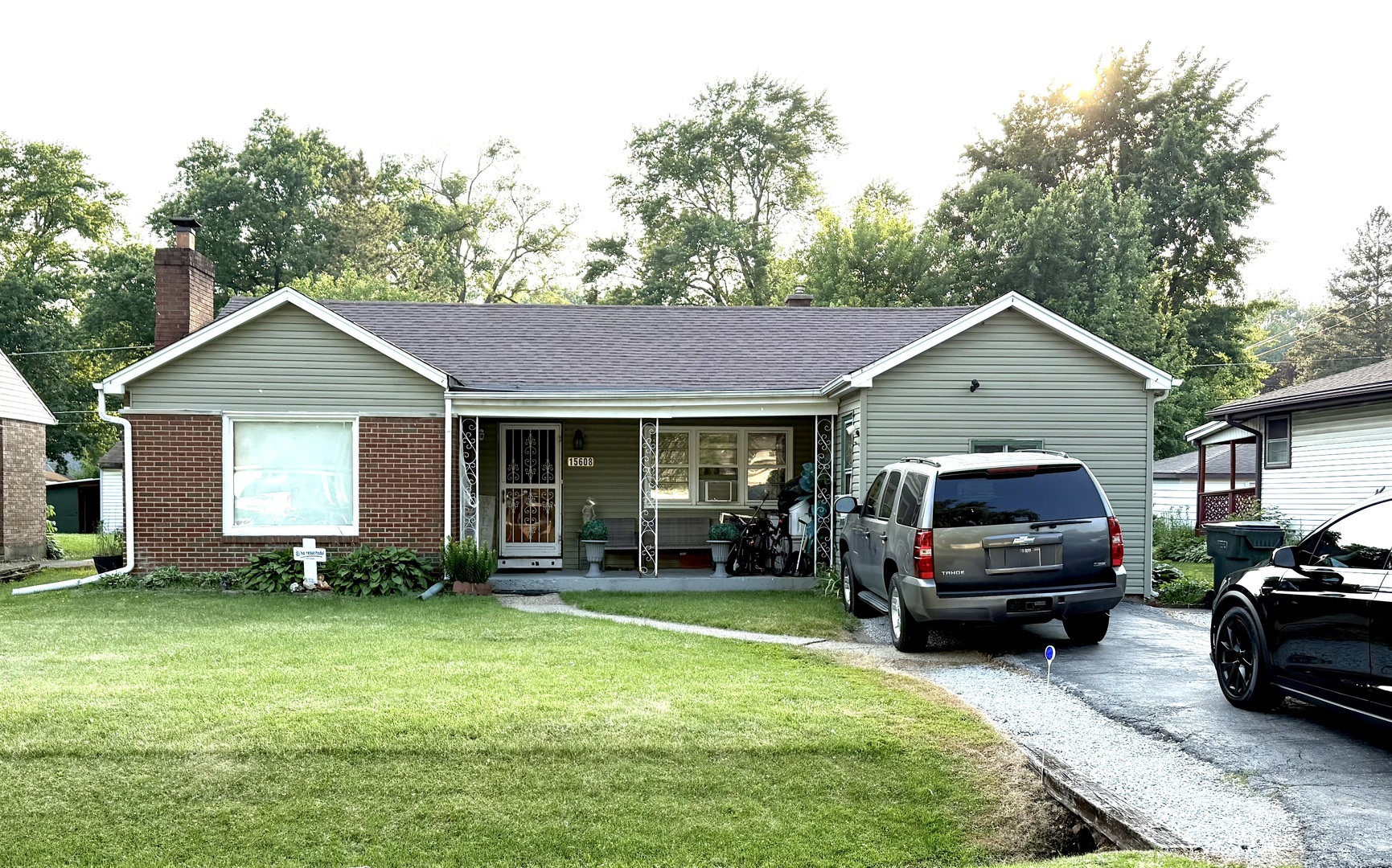 15608 Lawndale Avenue Property Photo 1
