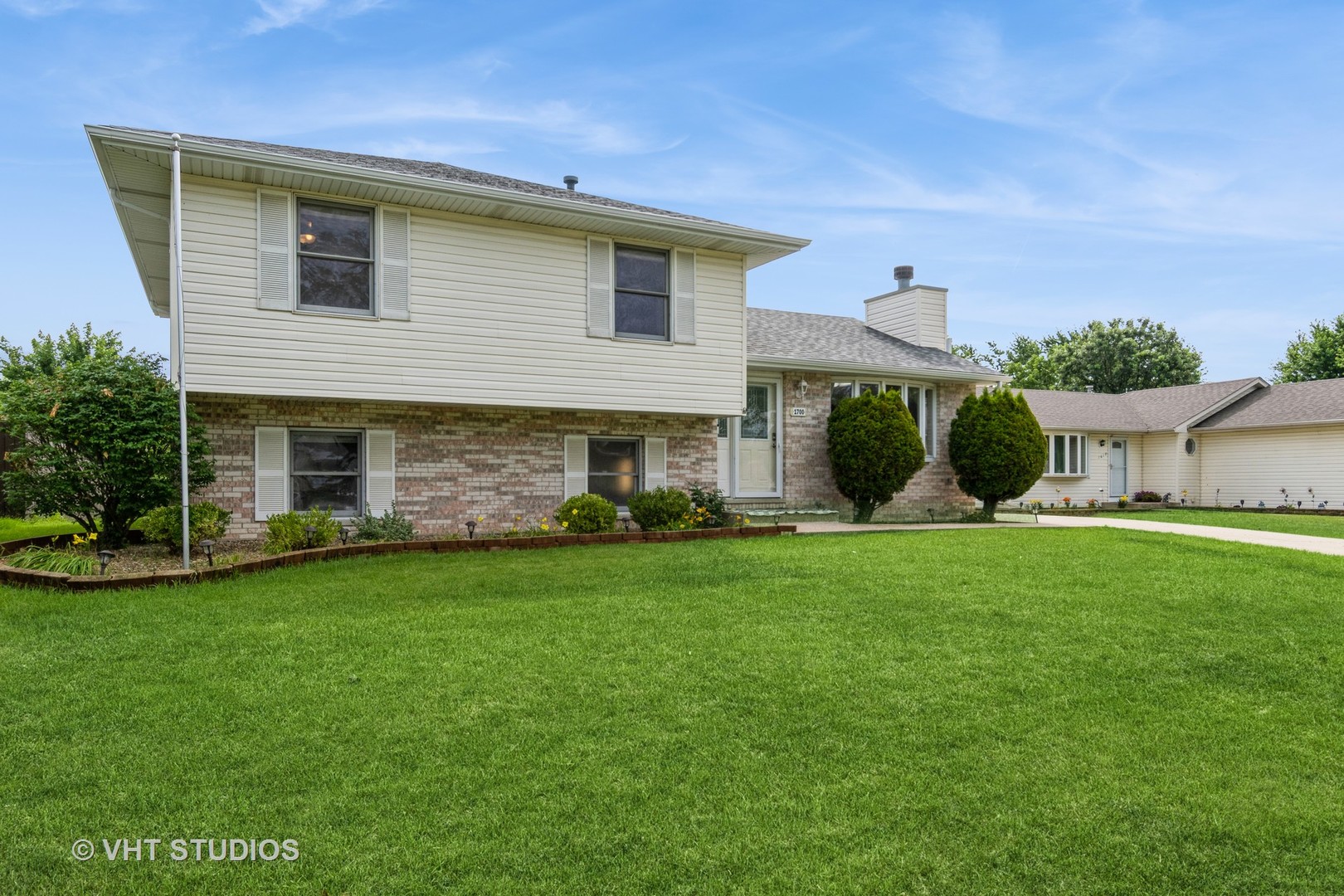 1700 Cumberland Drive Property Photo 1