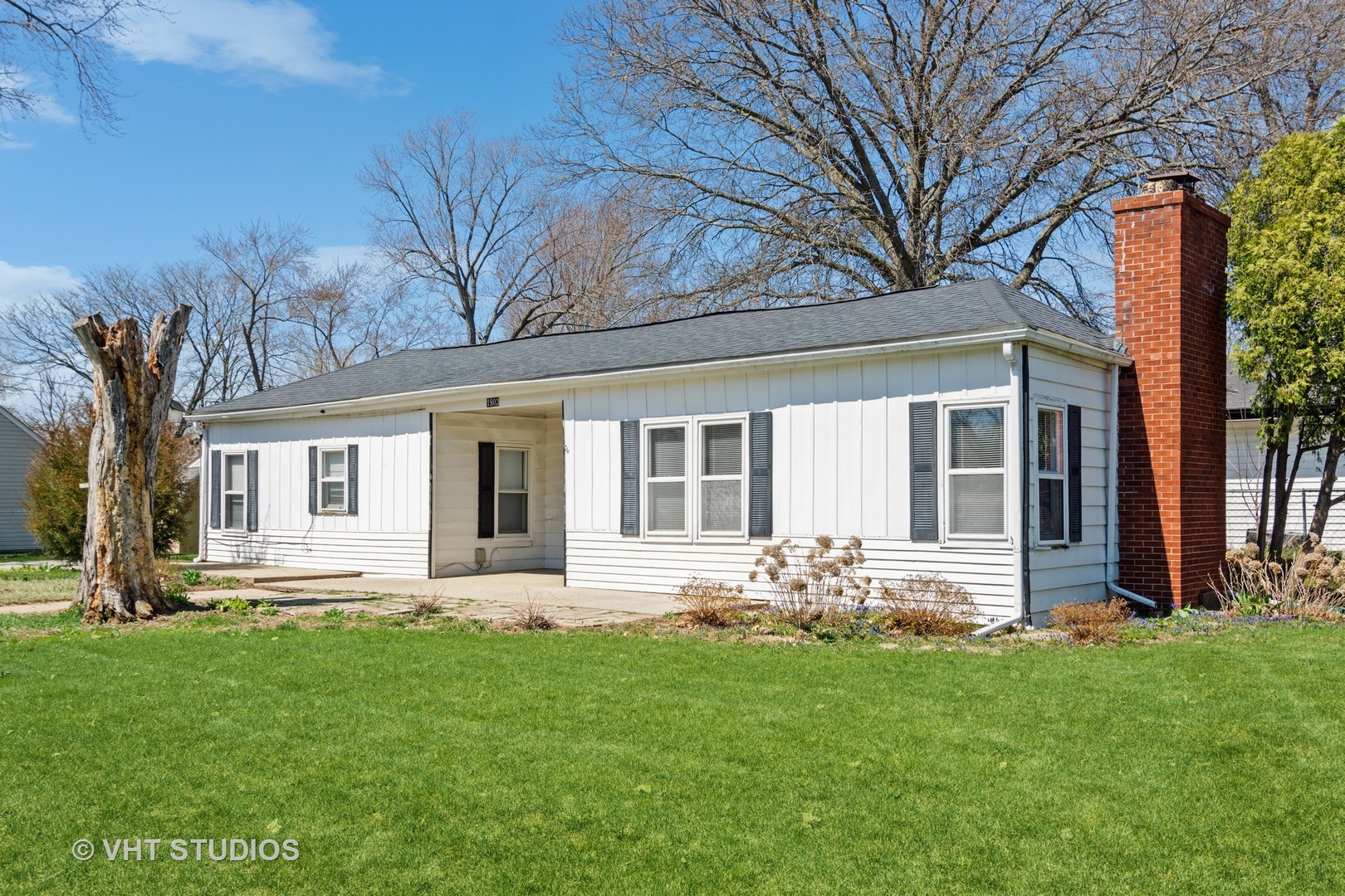 1803 Paradise Boulevard Property Photo 1