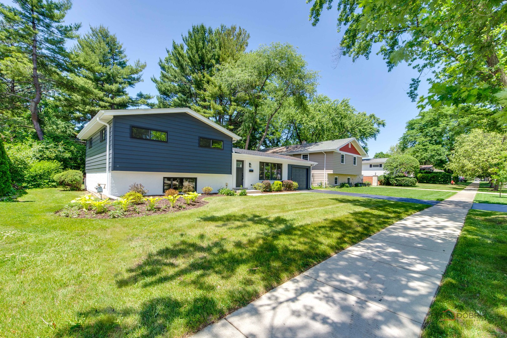 222 S Maple Street Property Photo 1