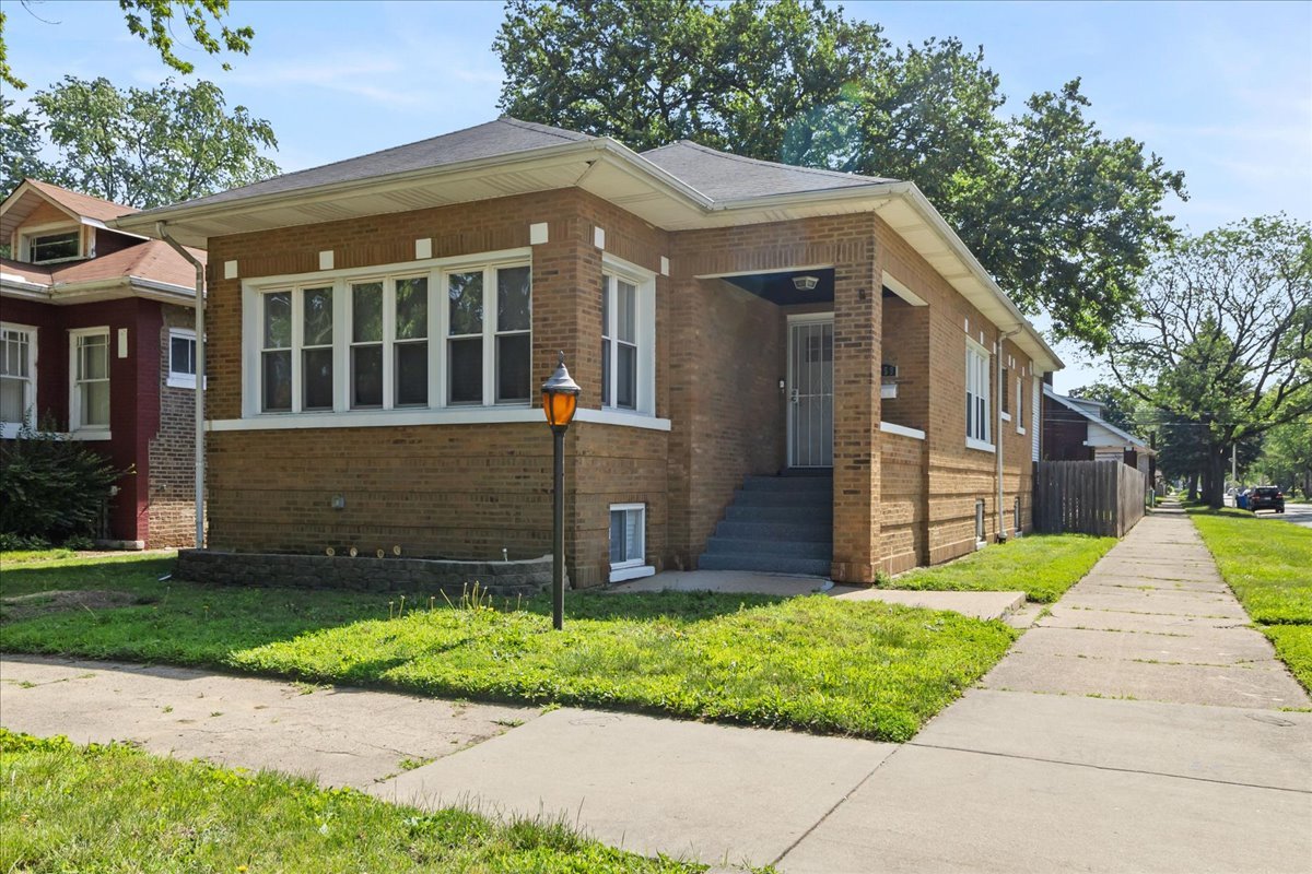 7959 S Constance Avenue Property Photo 1