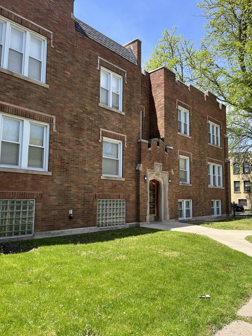 7800 S Prairie Avenue 2n Property Photo 1