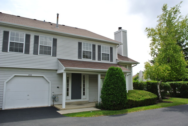 208 IVY Court Property Photo 1
