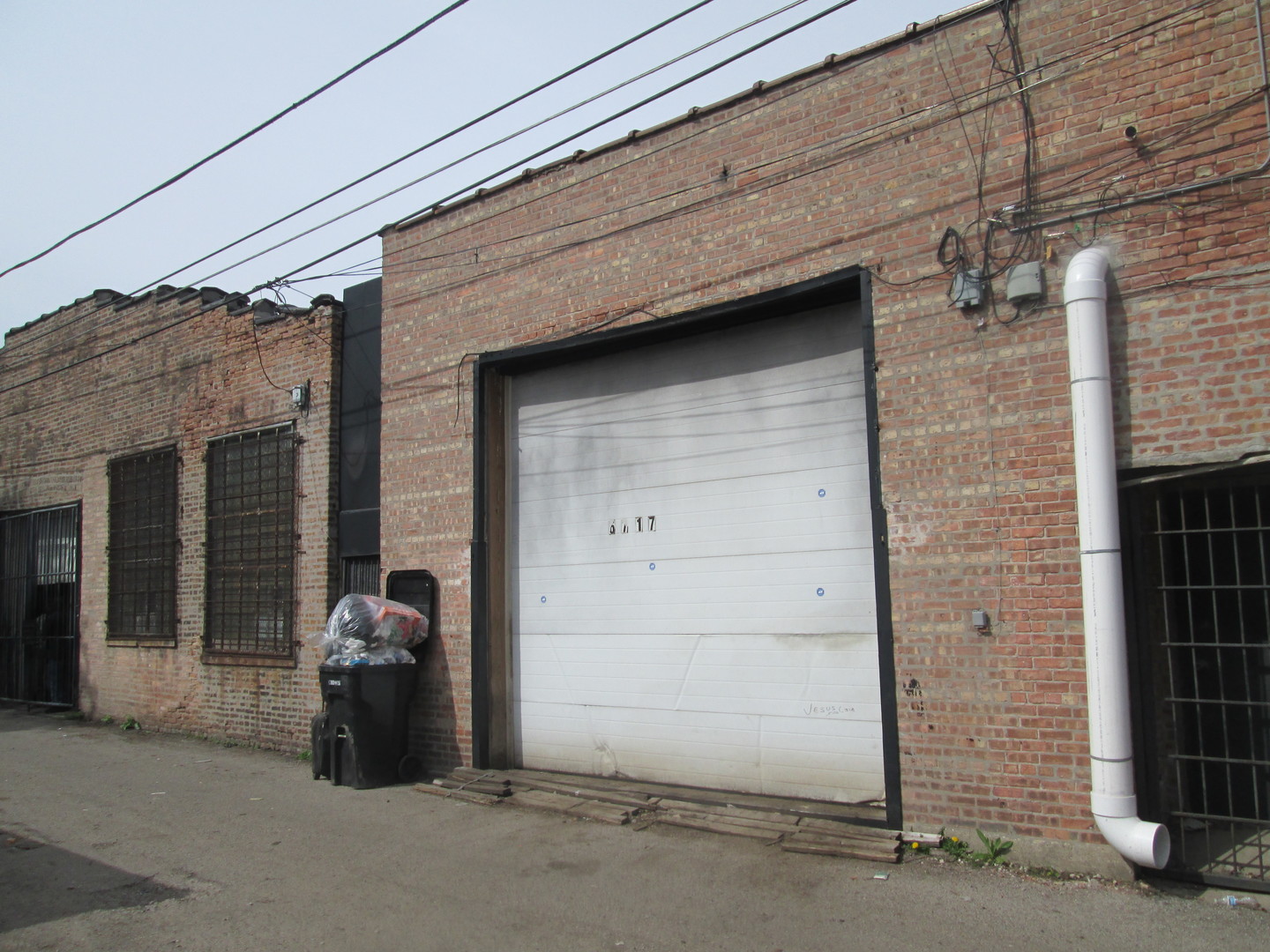 6717 S Ashland Avenue Property Photo 3