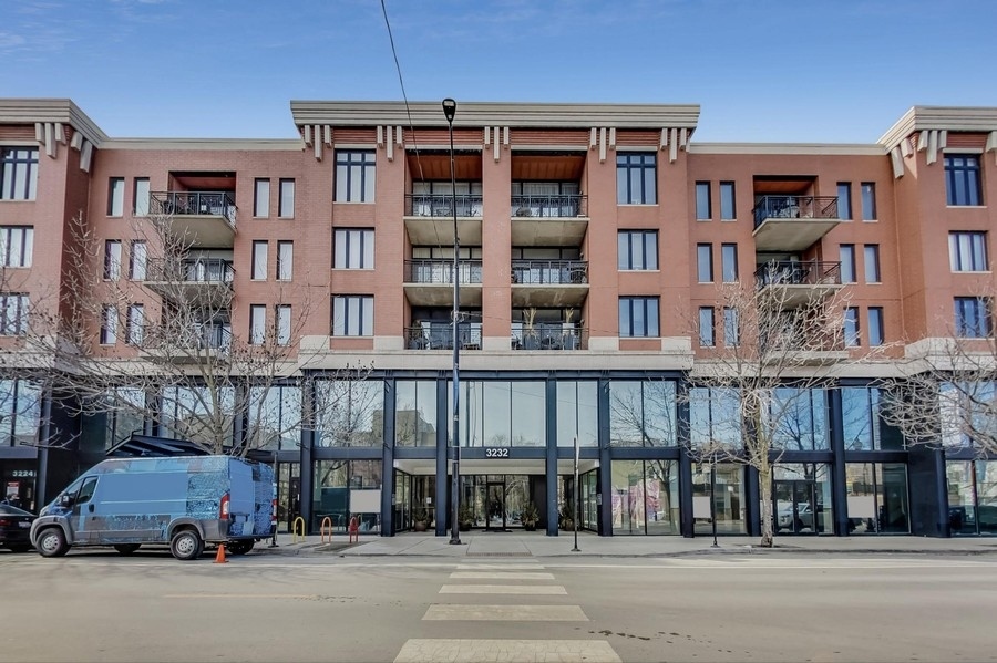 3232 N Halsted Street D412