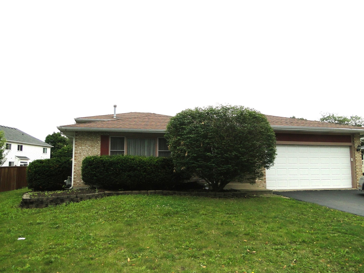 194 Silverado Street Property Photo 1