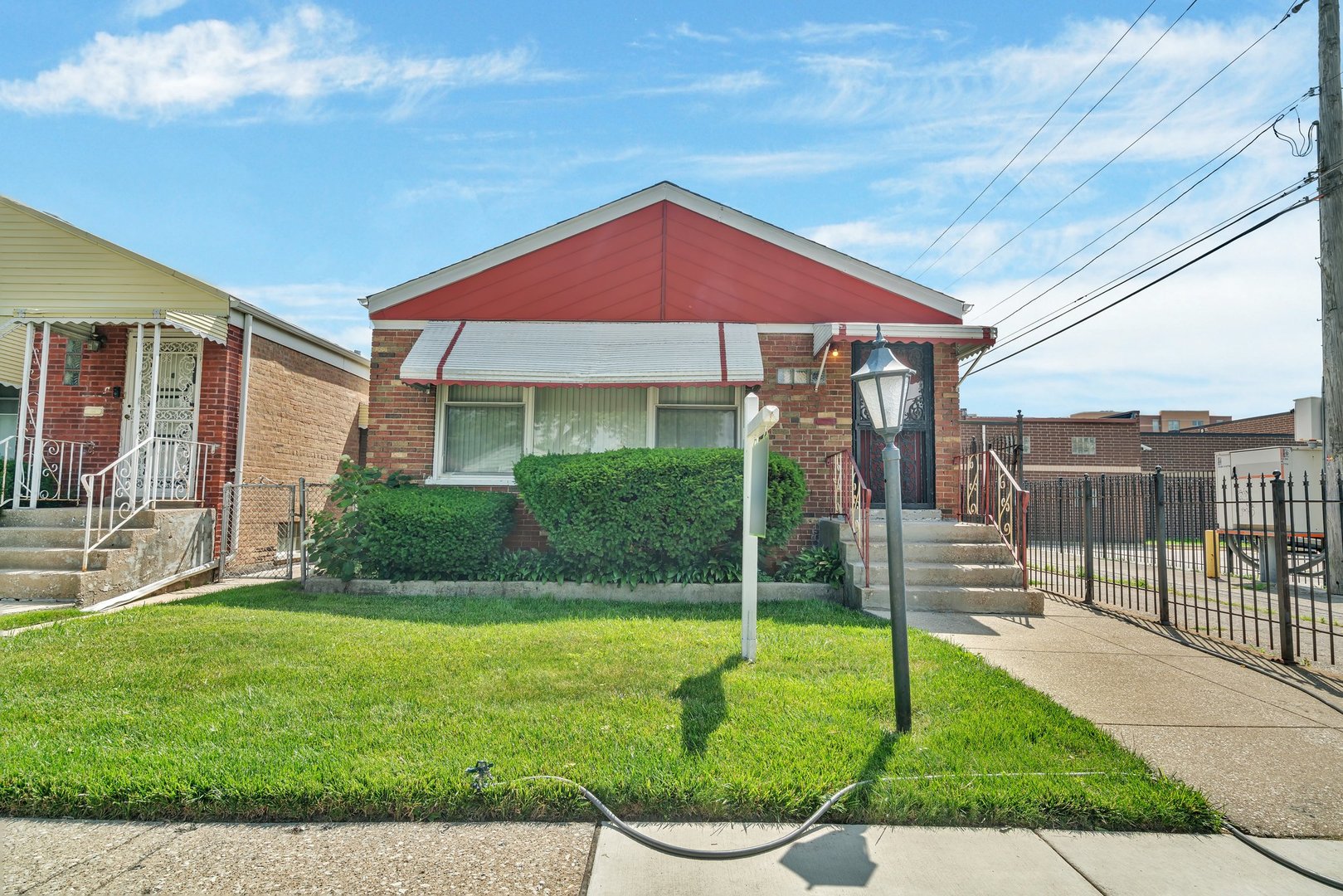 4645 S Leclaire Avenue Property Photo 1