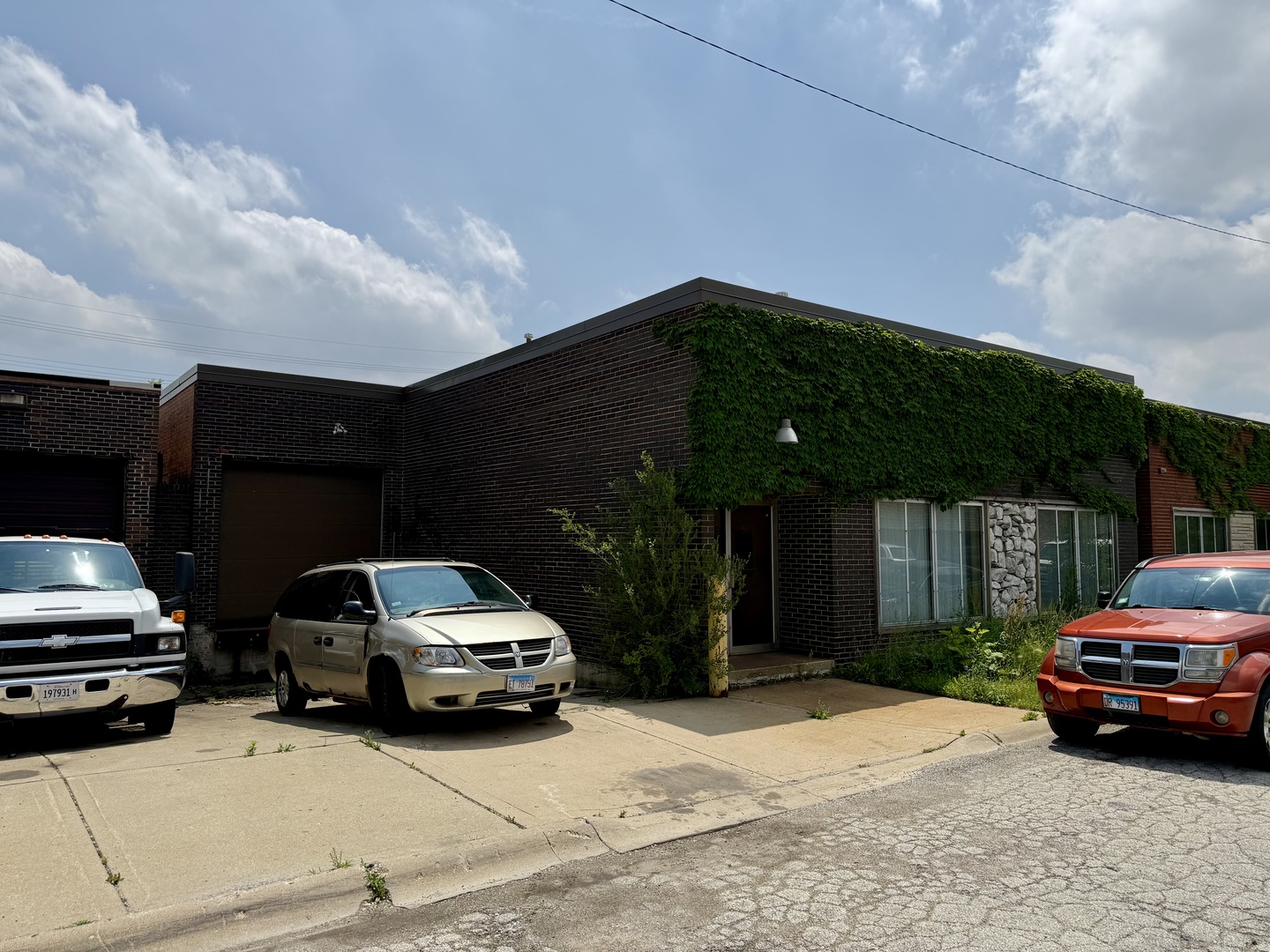 9125 Belden Avenue Property Photo 8