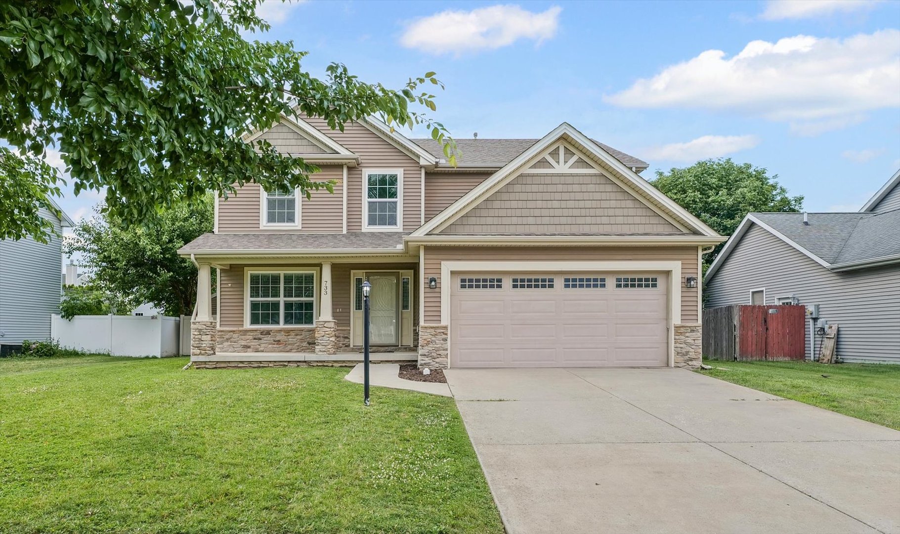 733 Sedgegrass Drive Property Photo 1