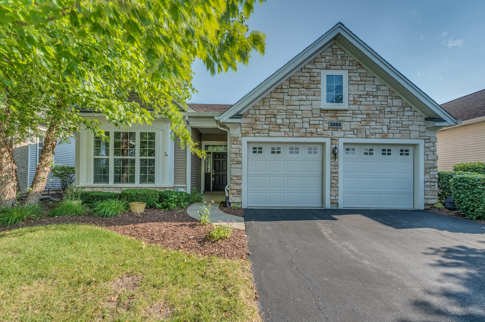 3866 Kingsmill Drive Property Photo 1