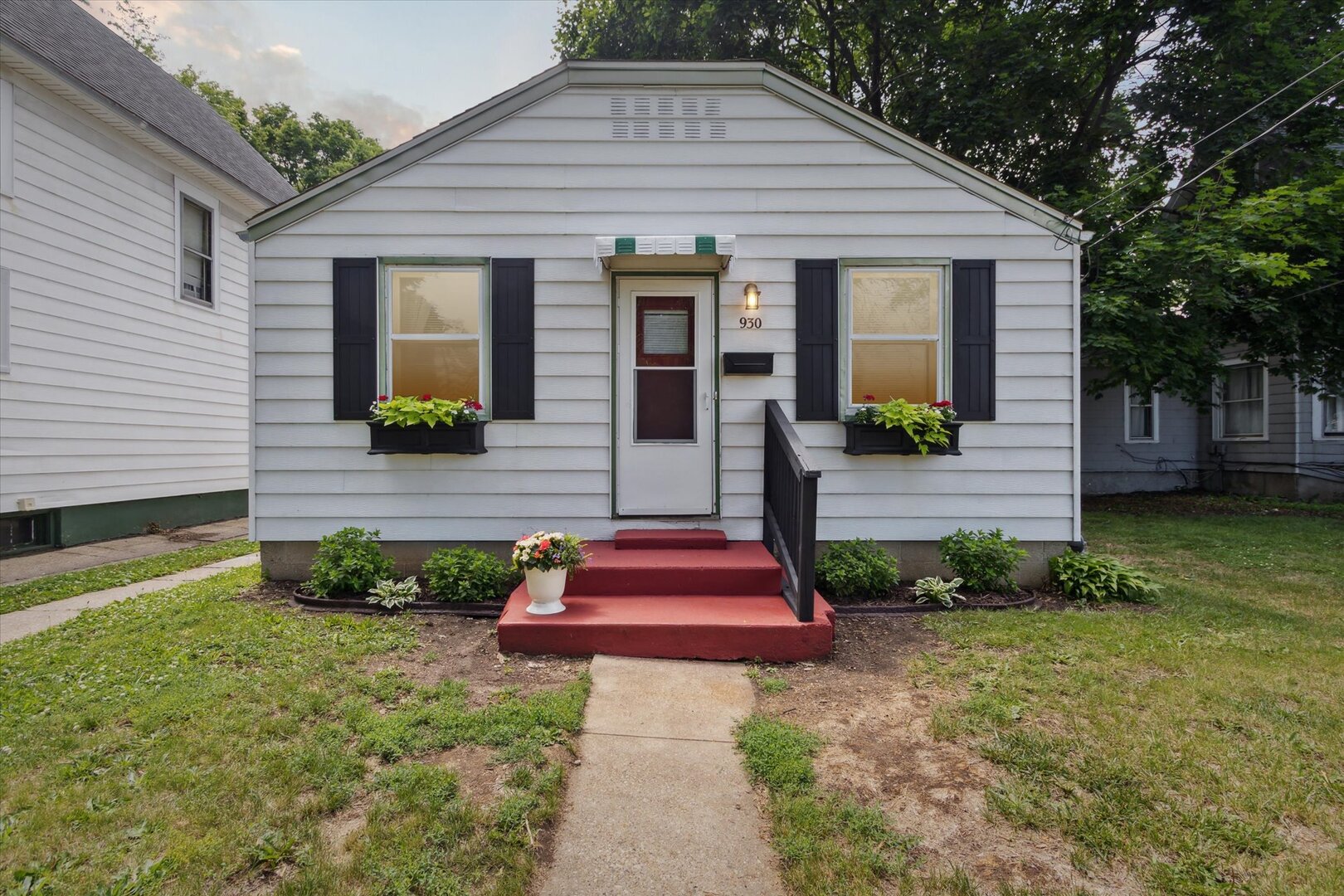 930 Harrison Avenue Property Photo 1