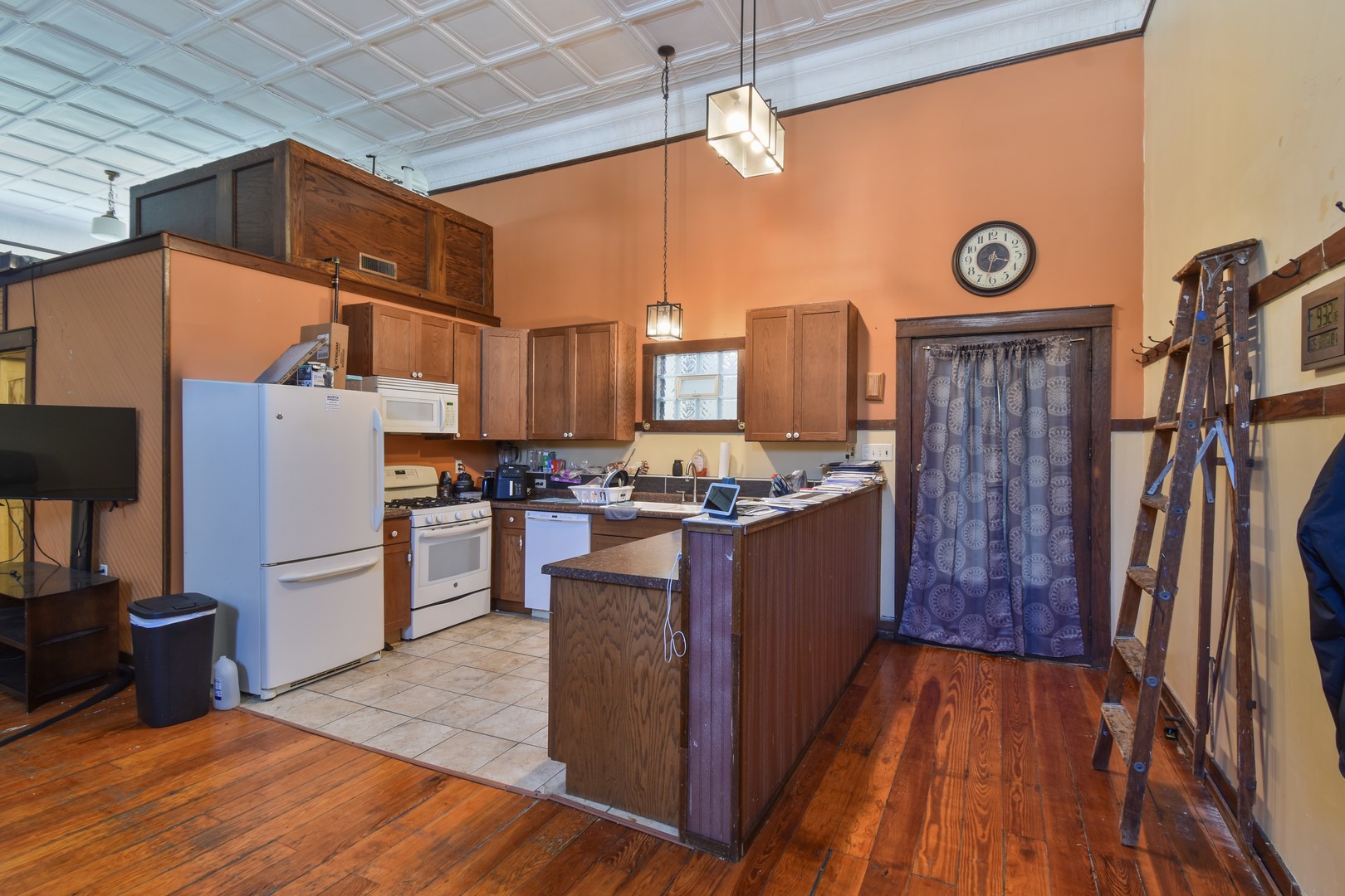 118 E Main Street Property Photo 43