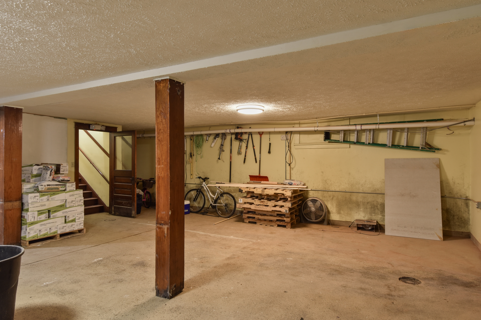 118 E Main Street Property Photo 68