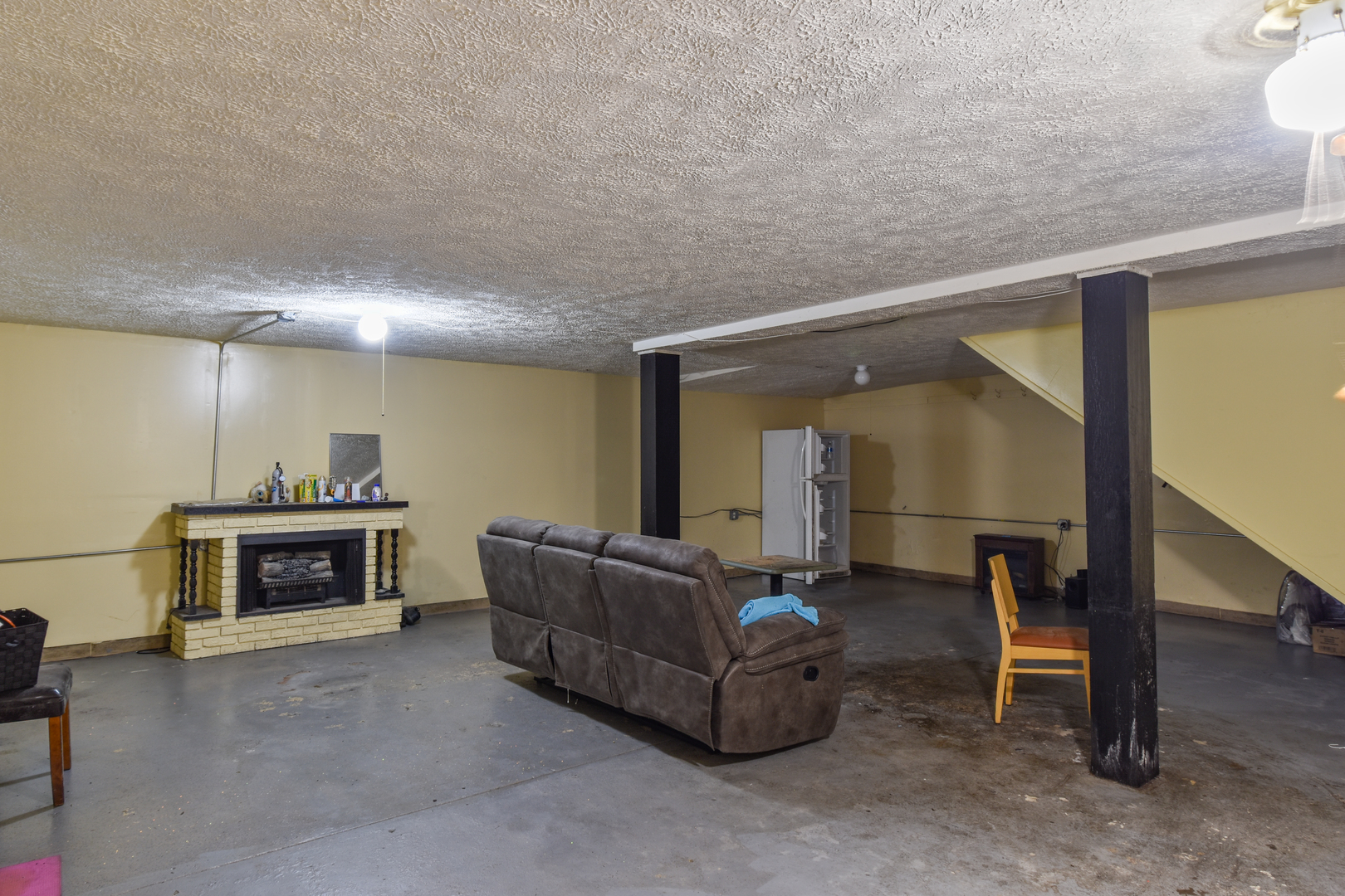 118 E Main Street Property Photo 76