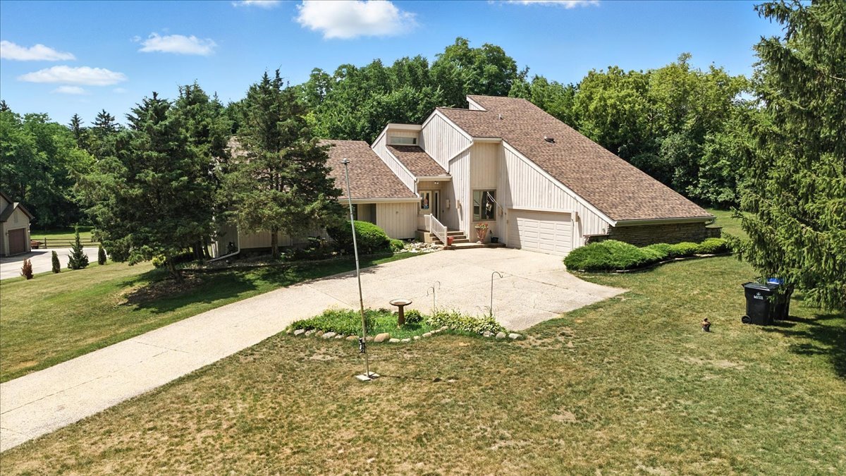 3125 Chellington Drive Property Photo 1