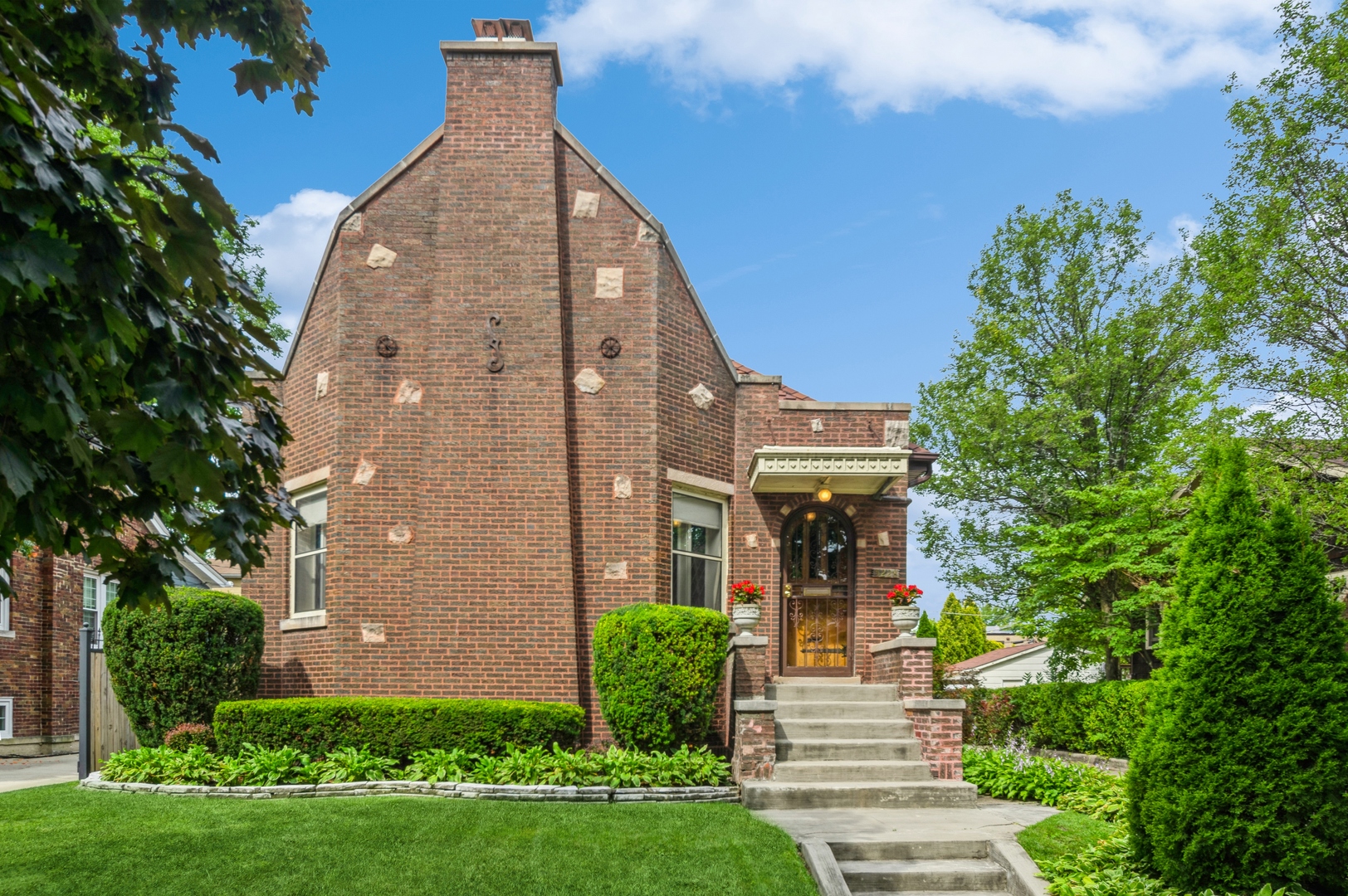 5228 N Laporte Avenue Property Photo 1