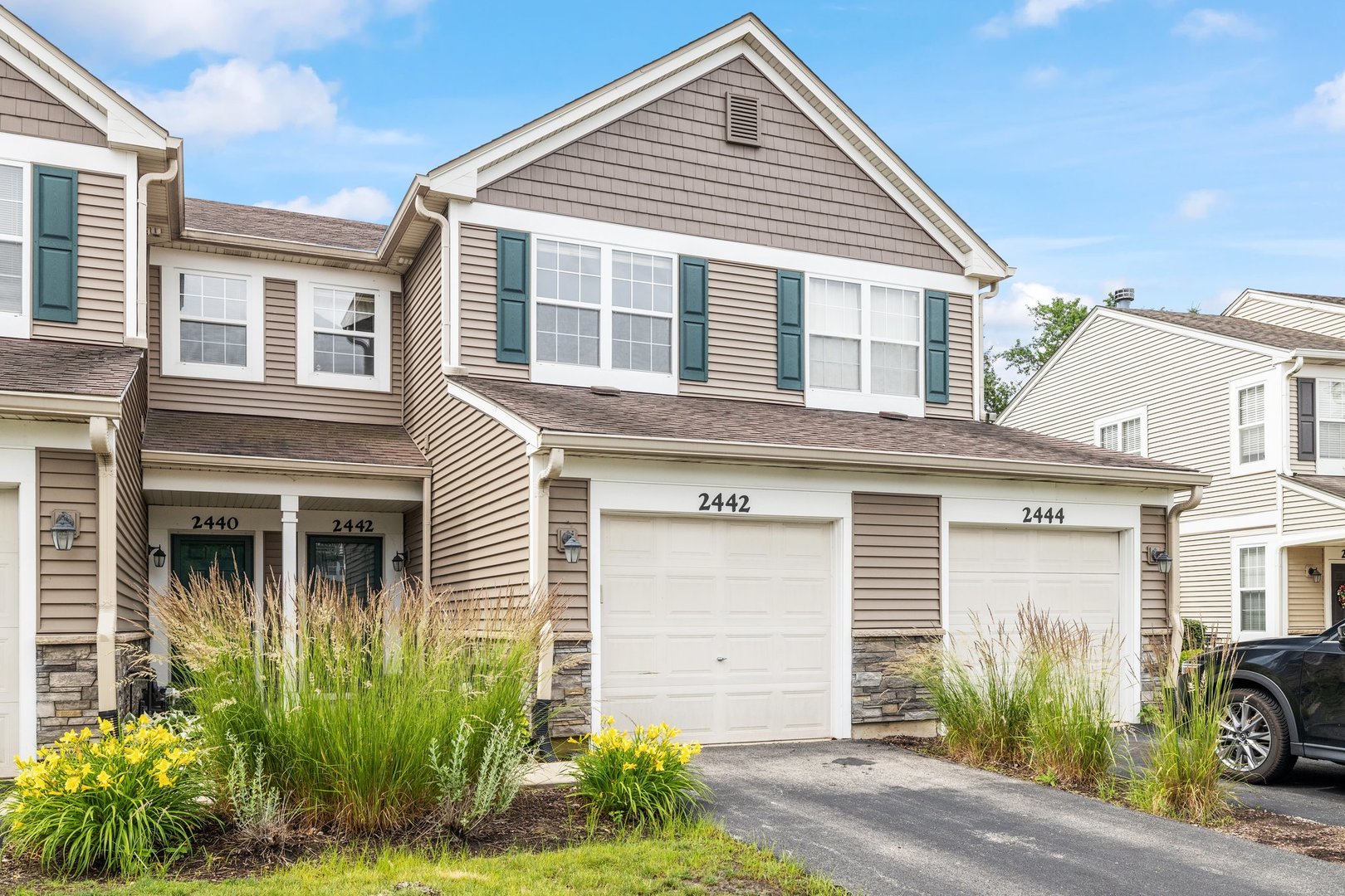 2442 Oneida Lane