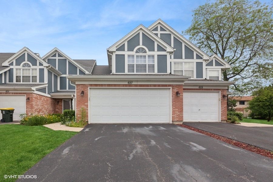 627 Kingsbridge Drive Property Photo 1