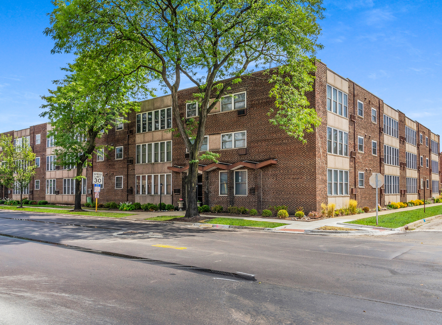 1333 W Touhy Avenue 301 Property Photo 1