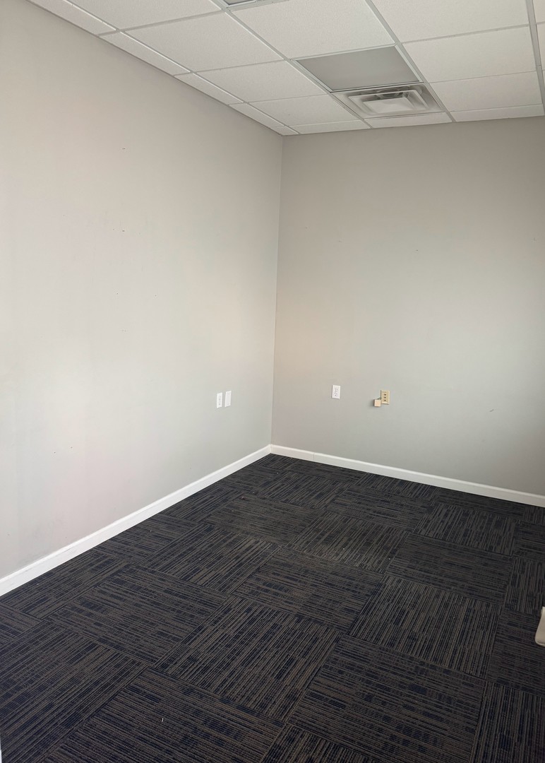 505 E University Avenue Property Photo 6