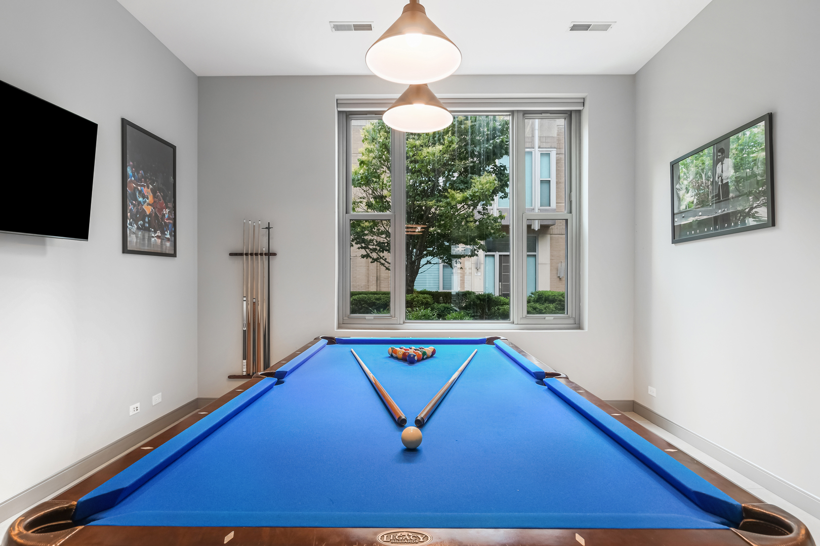 33 W Ontario Street Th5 Property Photo 14