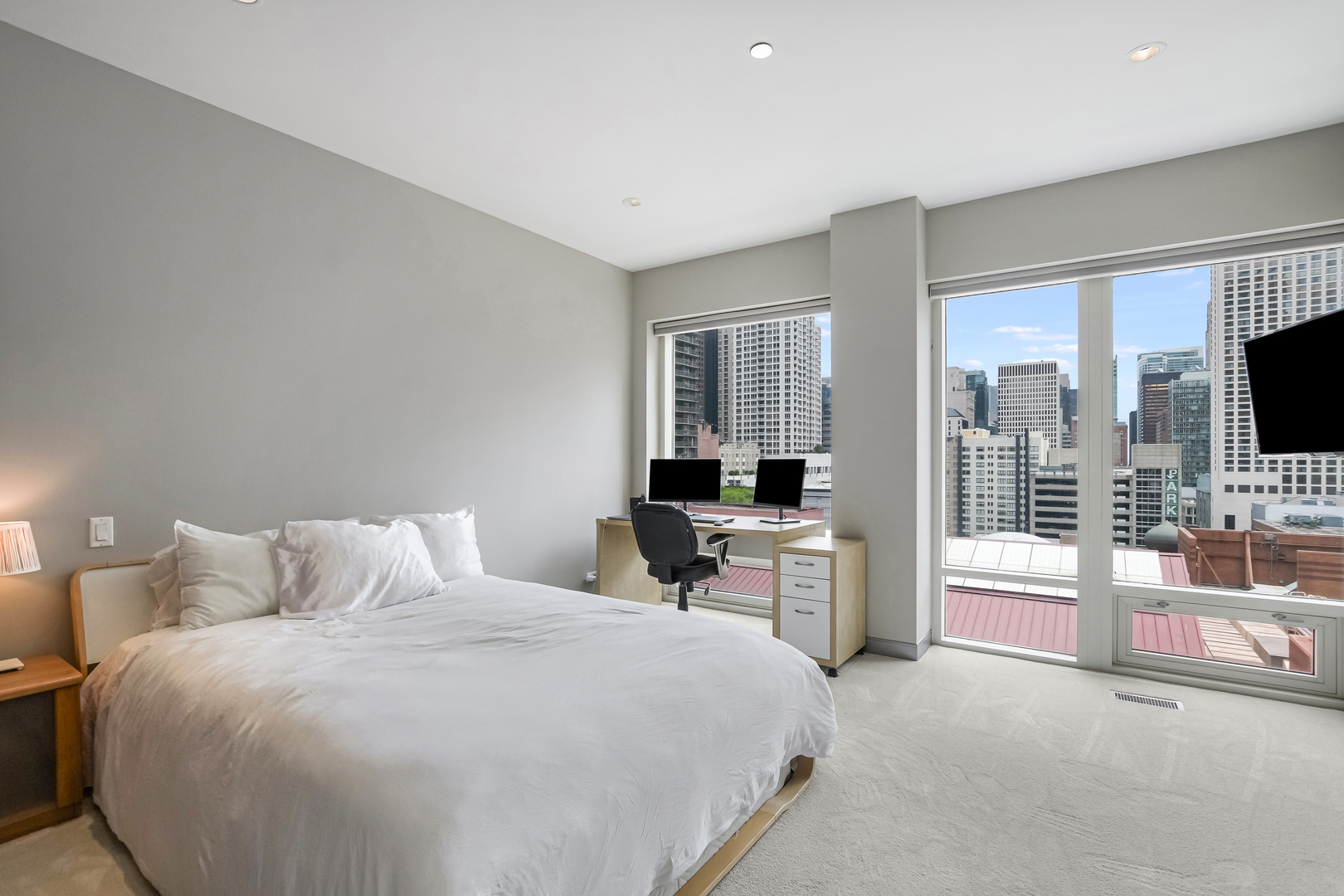 33 W Ontario Street Th5 Property Photo 22