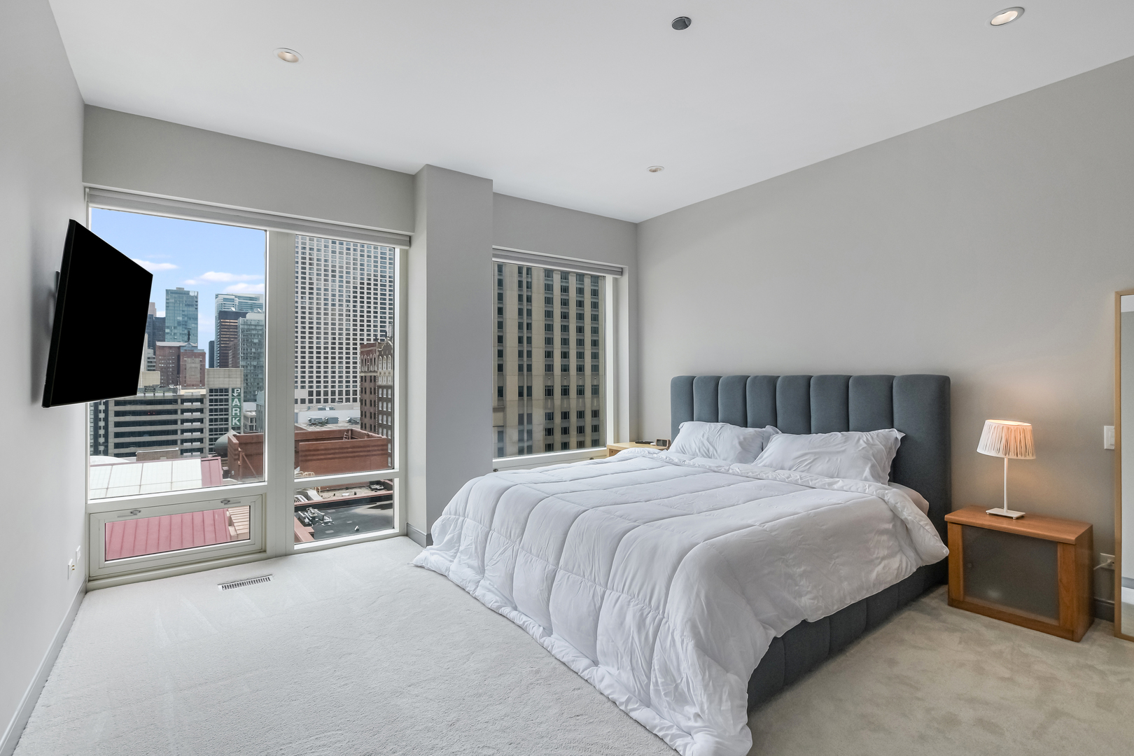 33 W Ontario Street Th5 Property Photo 25