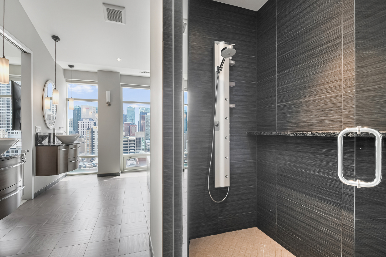 33 W Ontario Street Th5 Property Photo 31