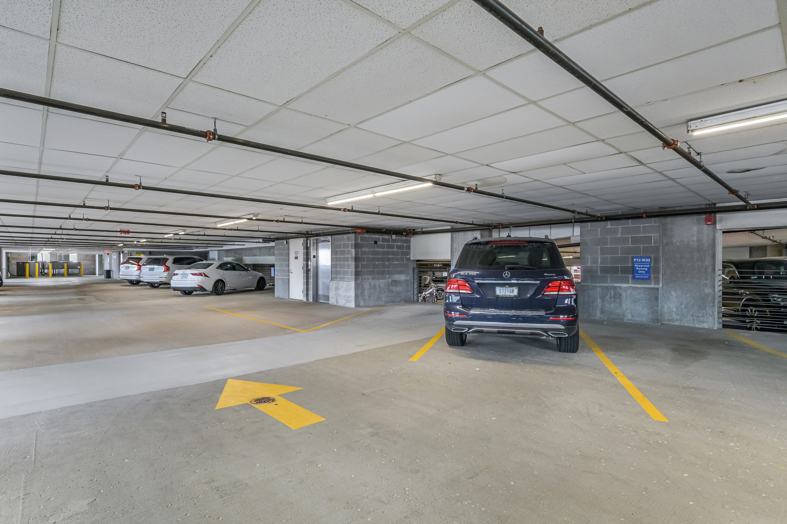 33 W Ontario Street Th5 Property Photo 39