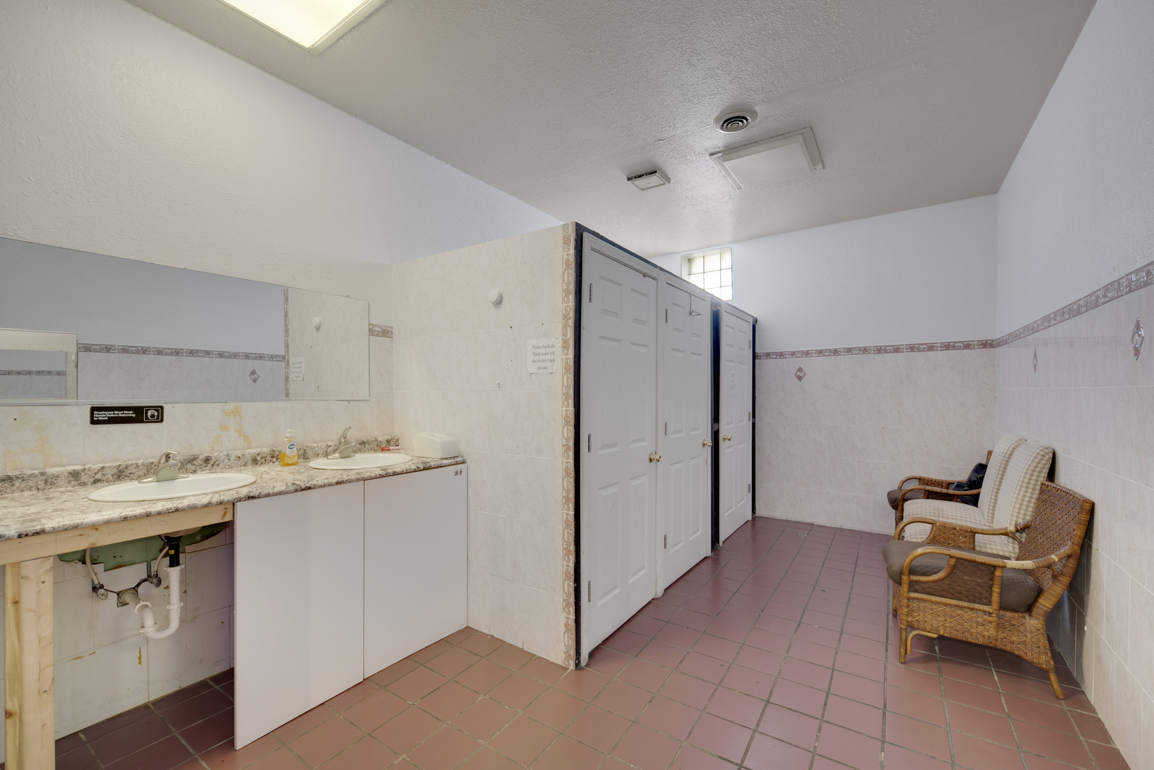 481 N Schuyler Avenue Property Photo 15