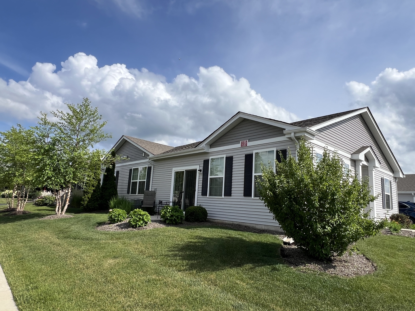 1137 Crestview Lane Property Photo 1