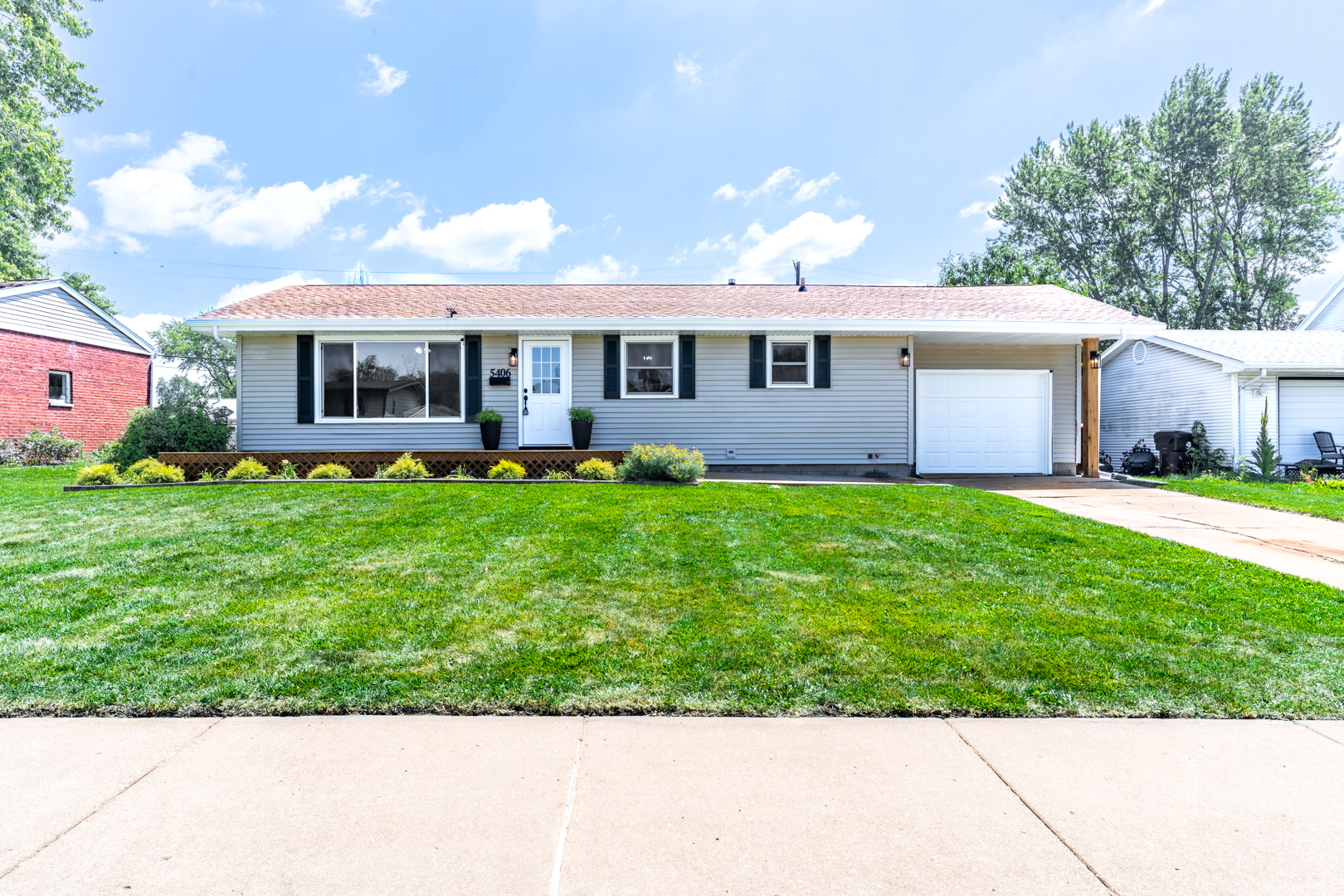 5406 N Arrow Drive