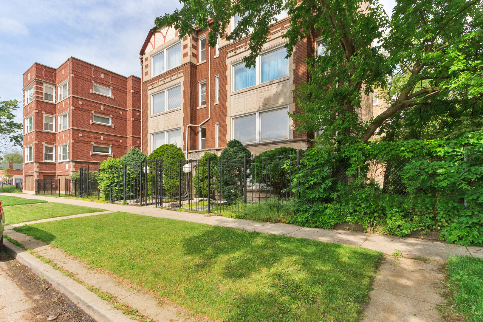 7317-19 S Luella Avenue Property Photo 2