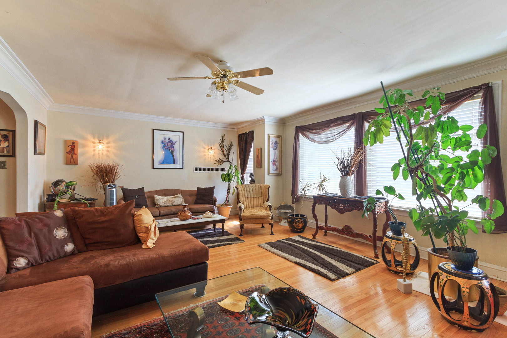 7317-19 S Luella Avenue Property Photo 3