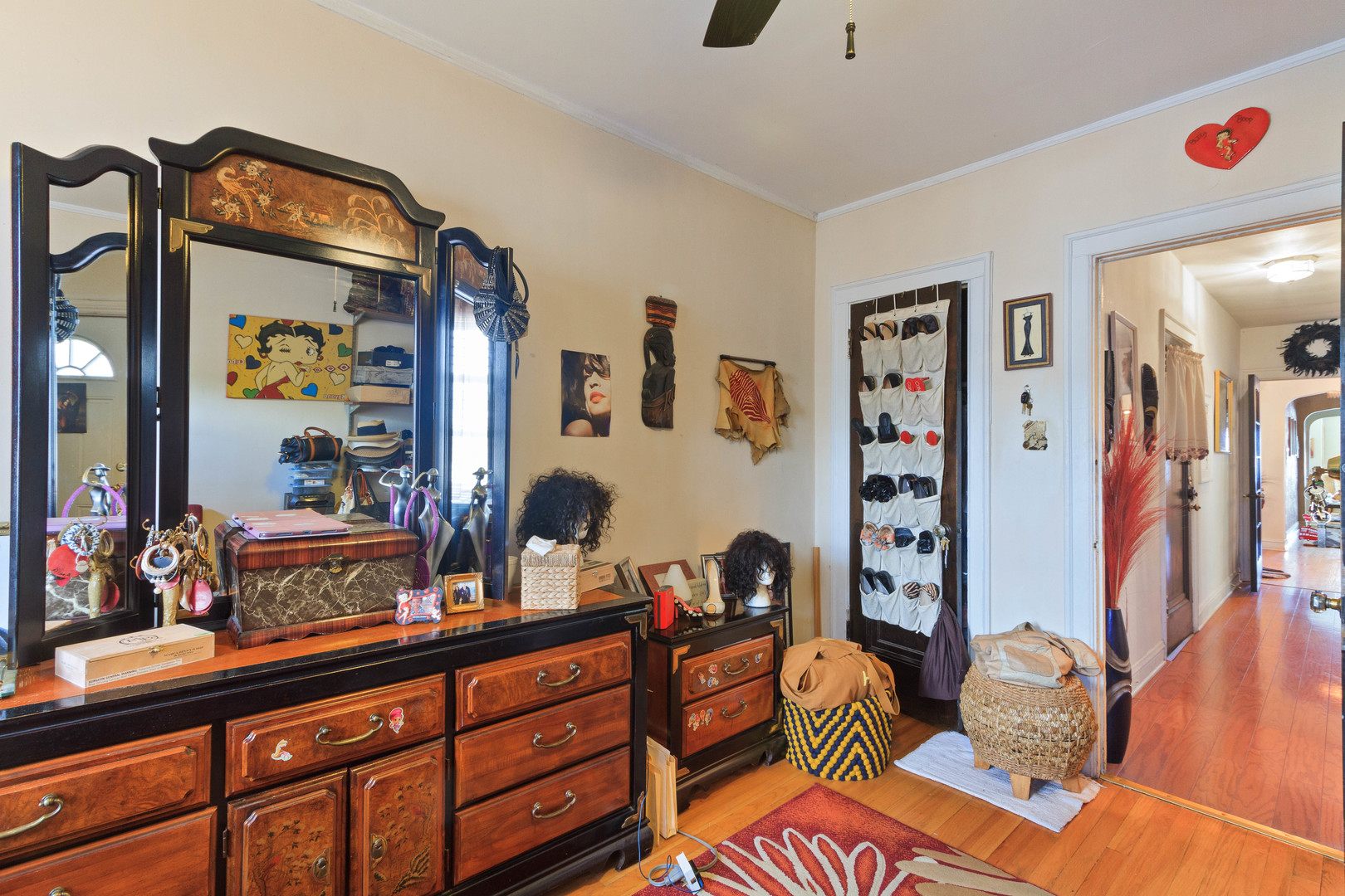 7317-19 S Luella Avenue Property Photo 12