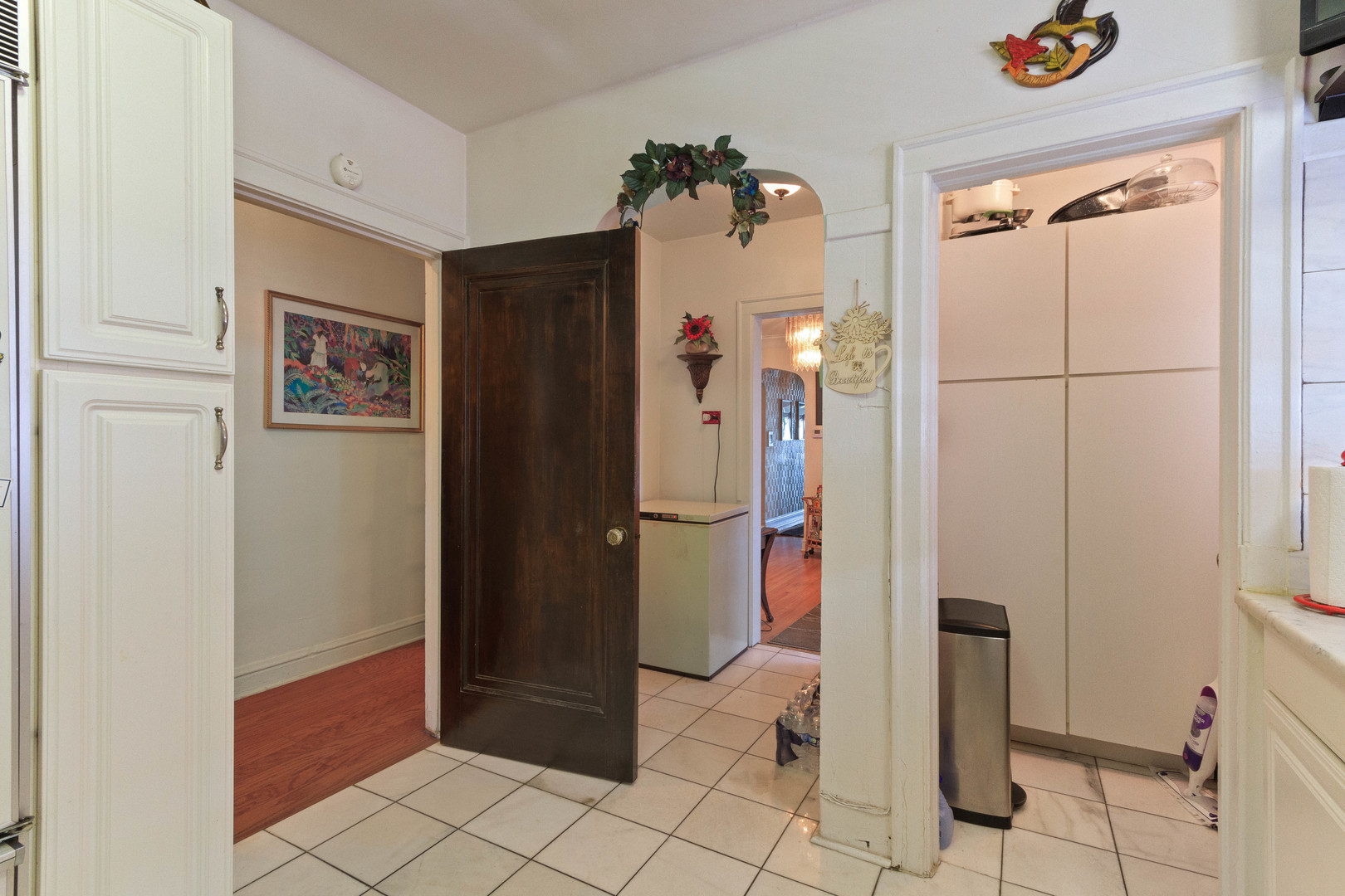 7317-19 S Luella Avenue Property Photo 15