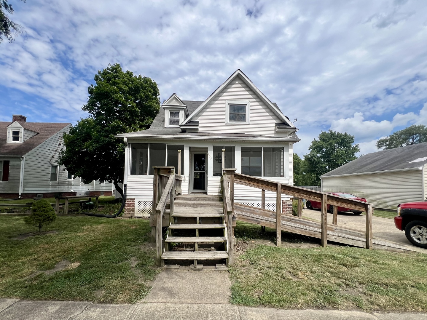 205 East Street Property Photo 1