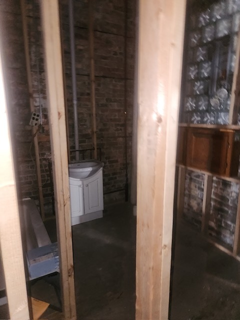 1137 S Western Avenue Property Photo 4