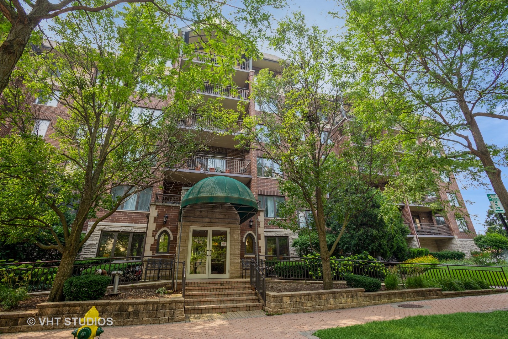 10 S Wille St Property Photo 1