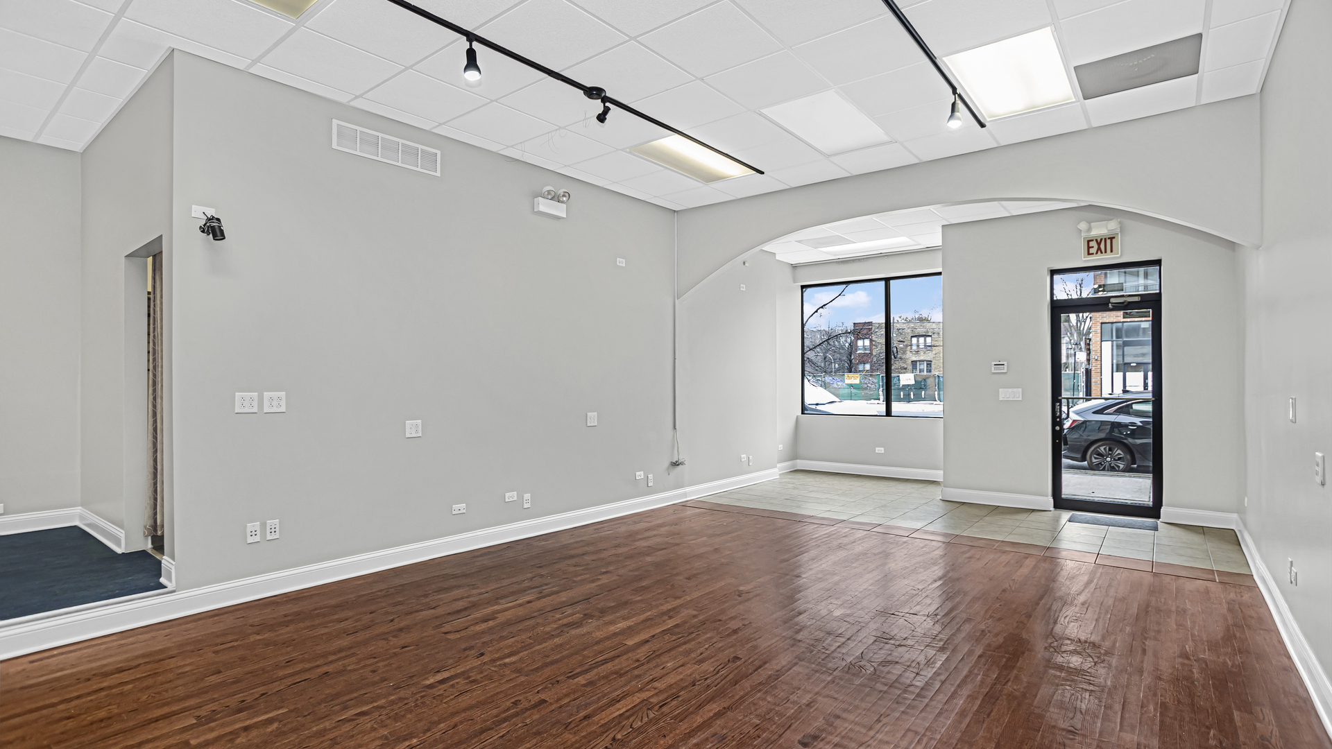 2249 W Irving Park Road 1 Property Photo 4
