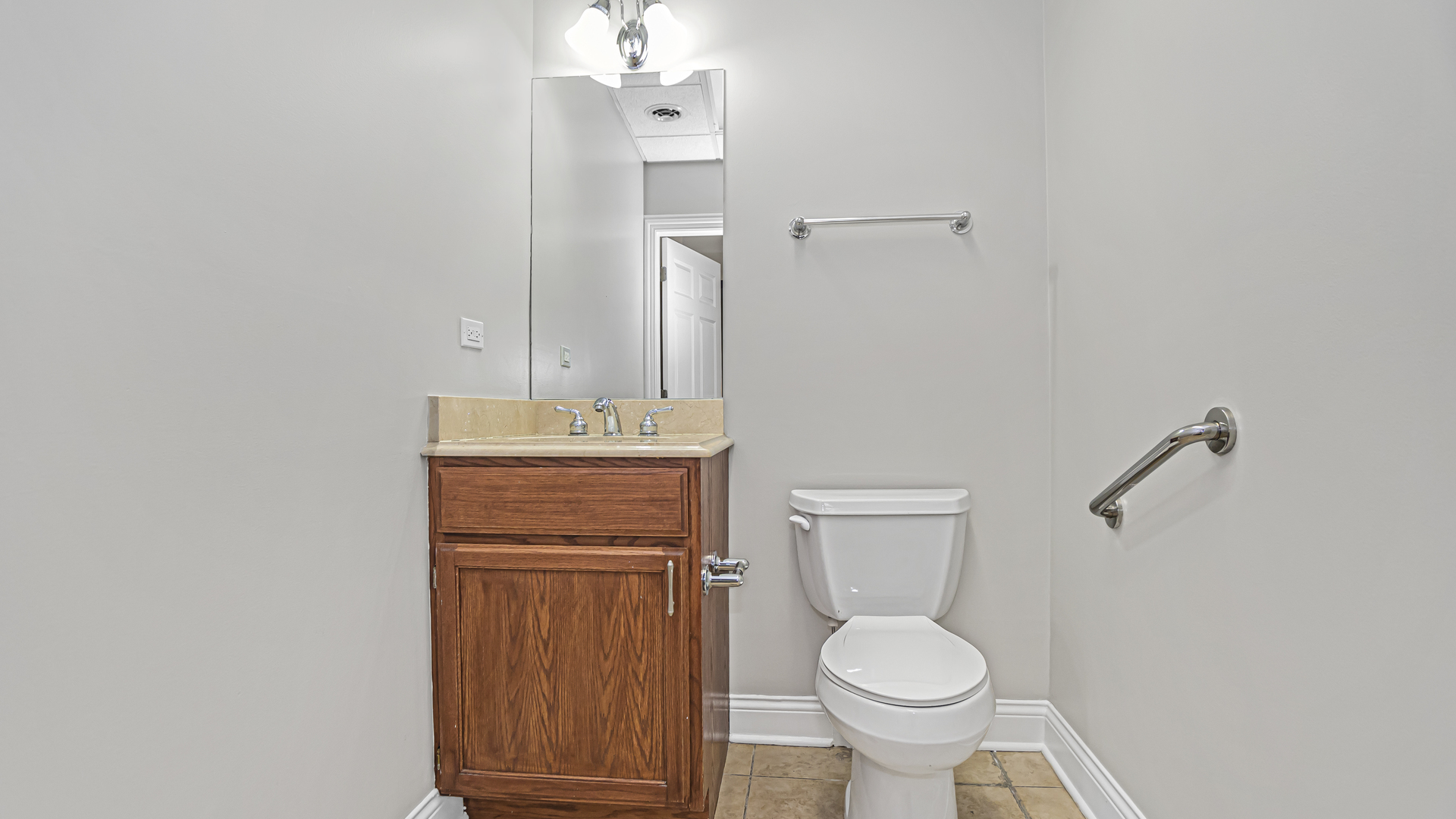 2249 W Irving Park Road 1 Property Photo 8